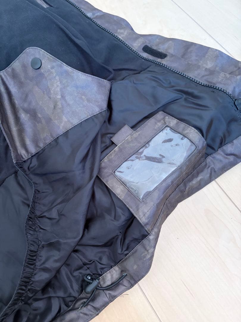 スノーボードウェア　スキーウェア　メンズ