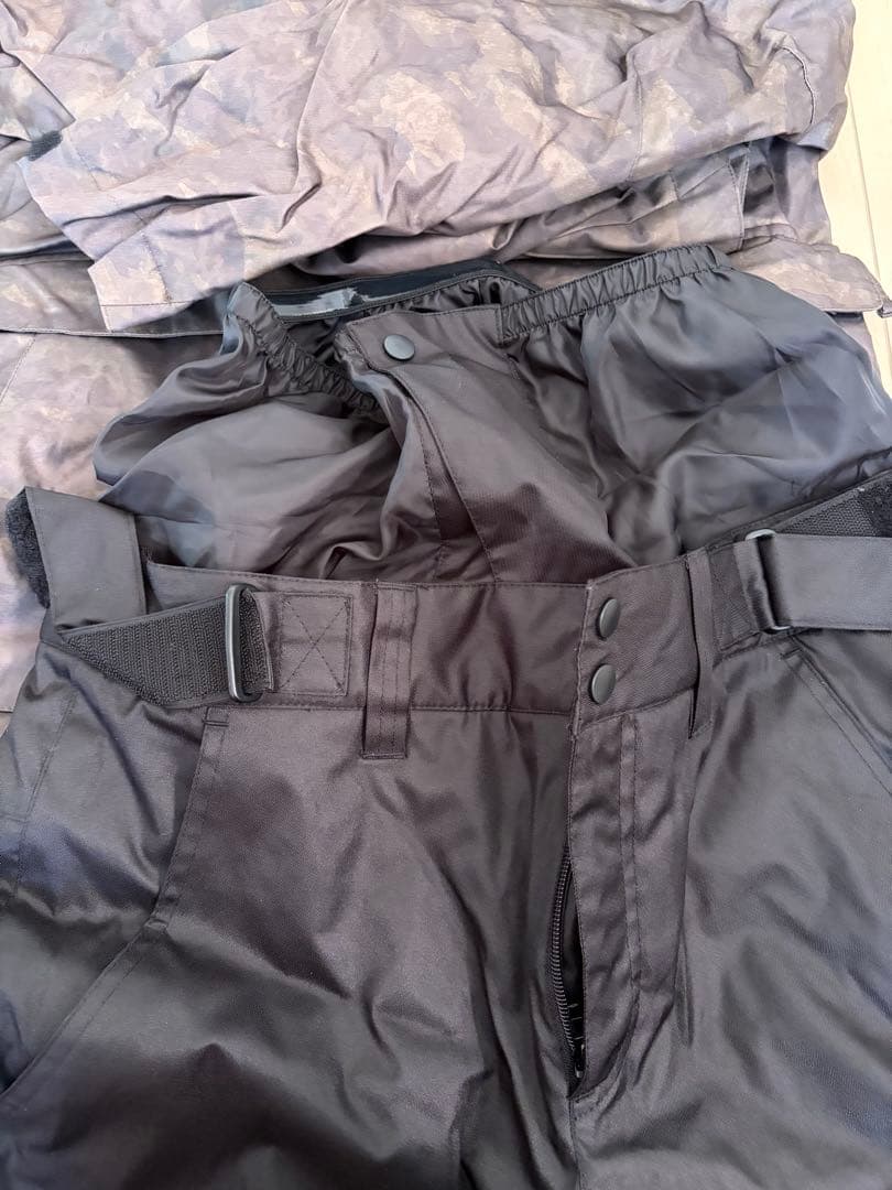 スノーボードウェア　スキーウェア　メンズ