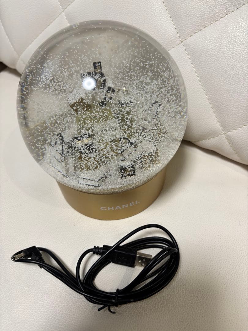 シャネル　電動ビッグスノードーム　ゴールド★ CHANEL ジャンク