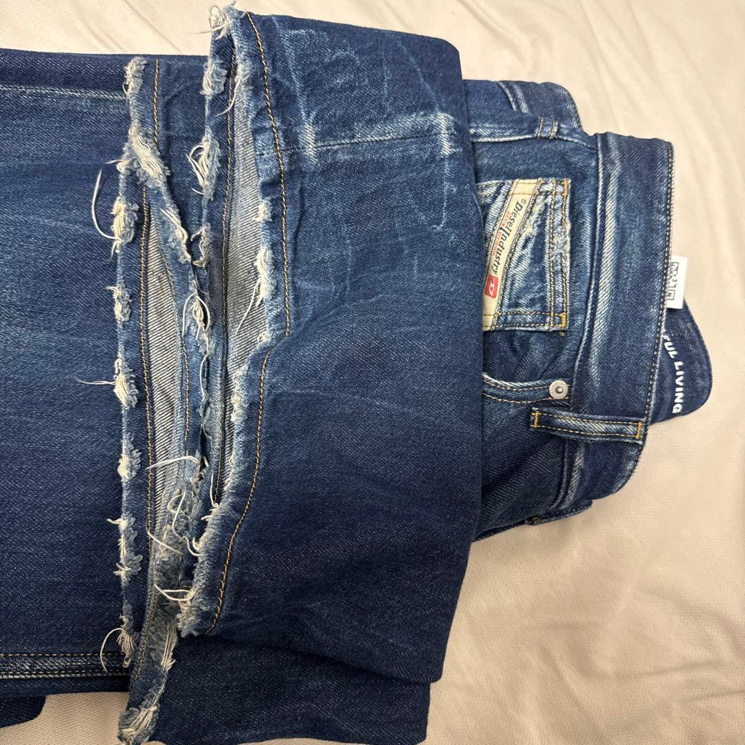 DIESEL ディーゼル　Relaxed Jeans D-RISE