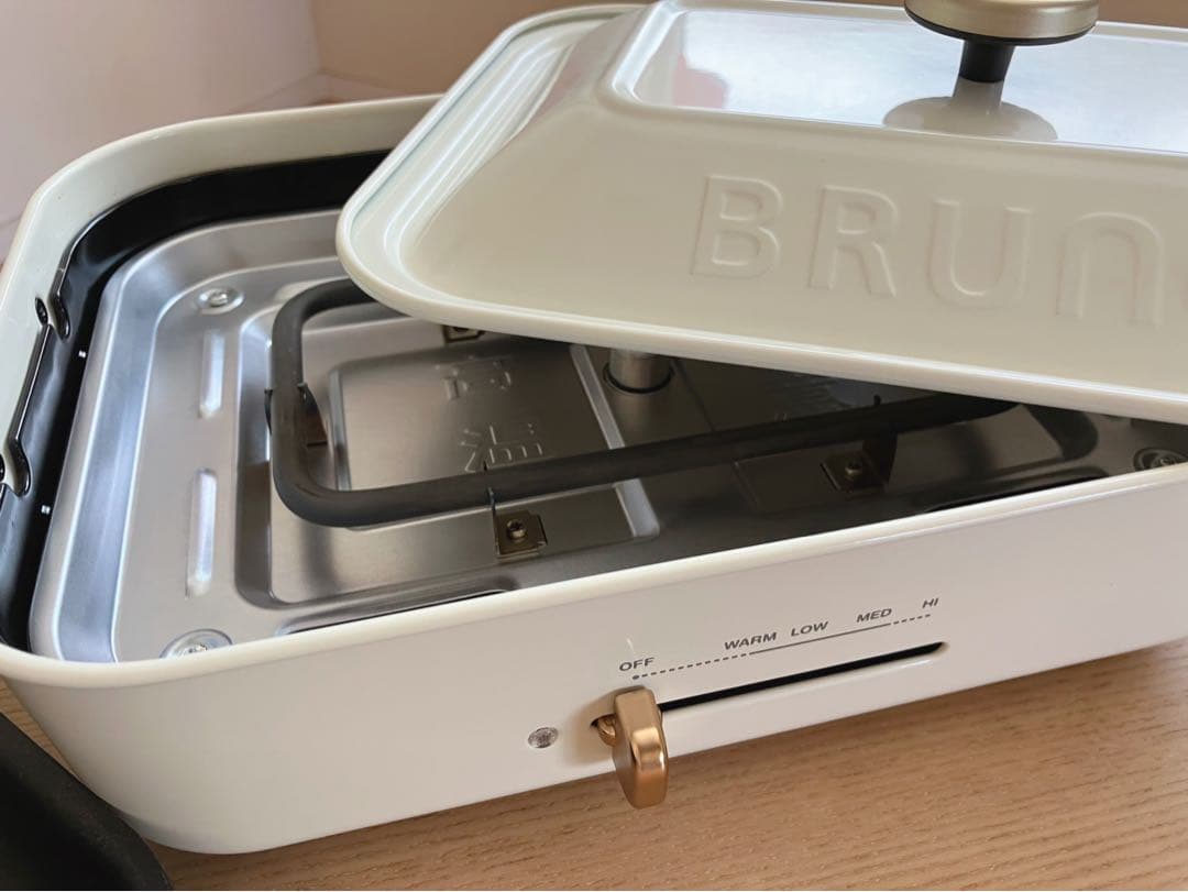 【超美品】BRUNO コンパクトホットプレート ホワイト BOE021-WH