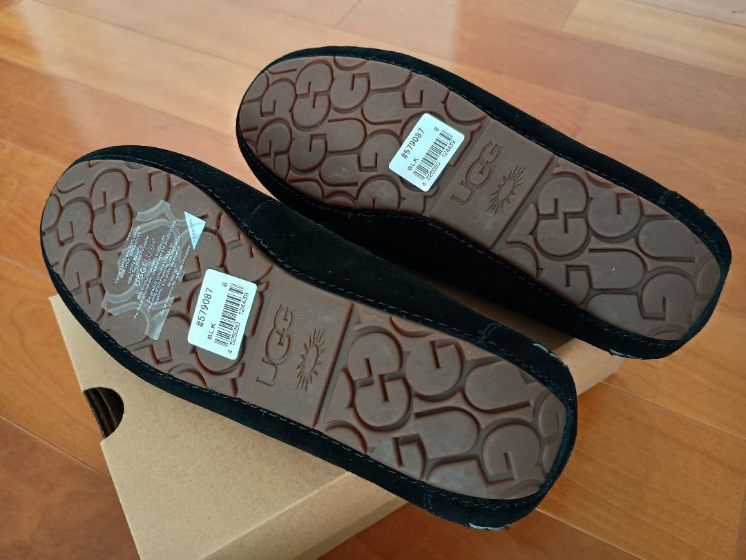 UGG Ansley ブラック　BLK　ローファー モカシン スリッポン 8D