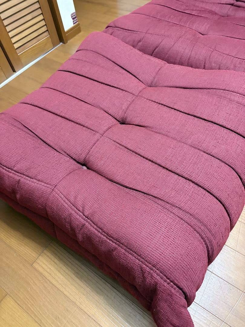 リーンロゼ　トーゴ　レッド 1人掛け　オットマン付き