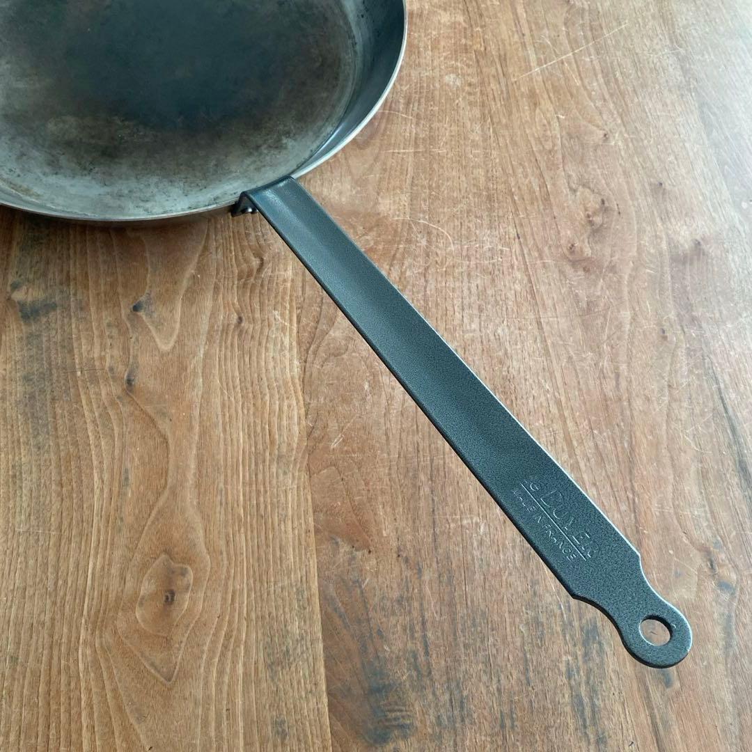 de BUYER向い手付き鉄フライパン45cm & 遠藤商事アルミ蓋42cm用