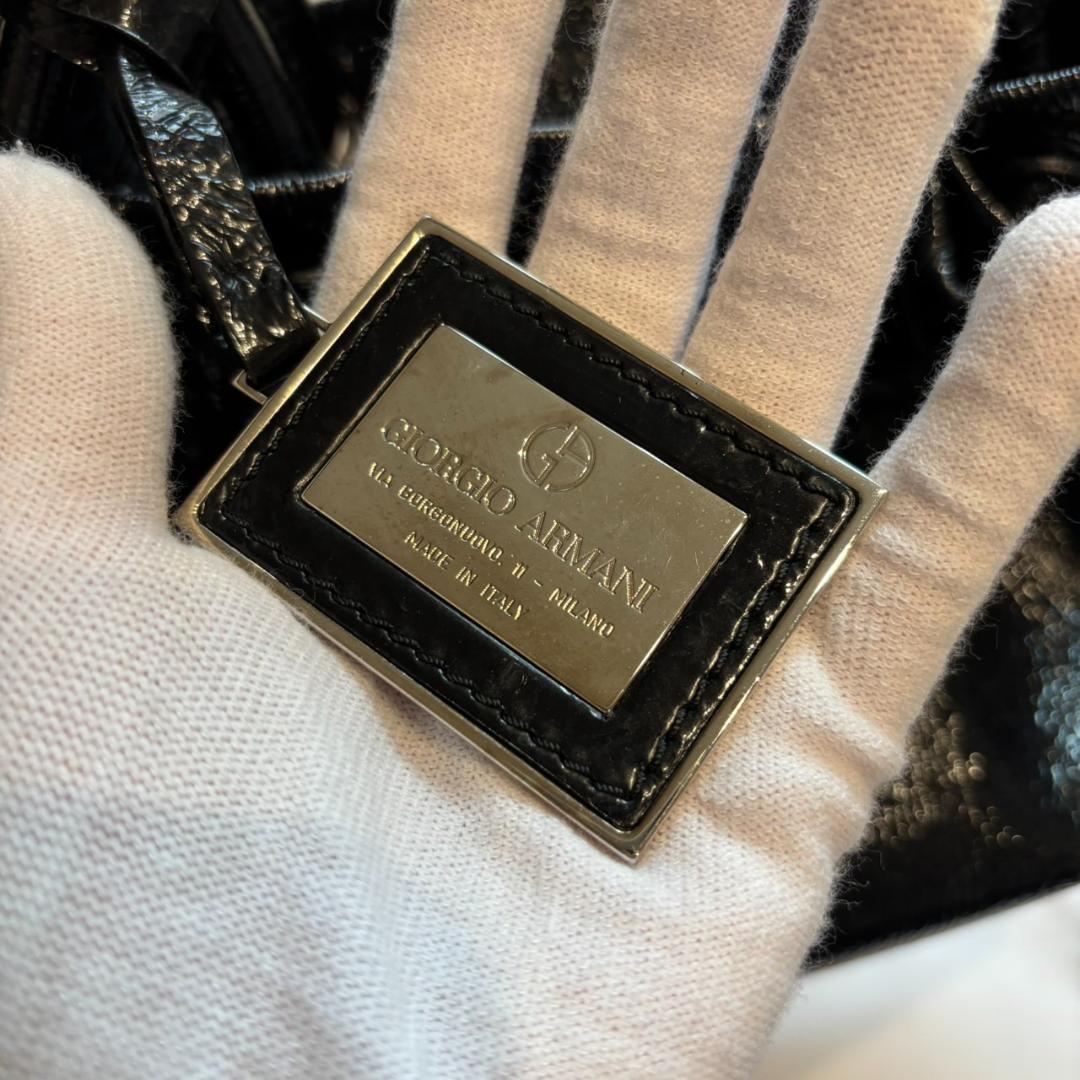 【希少】ジョルジオ アルマーニ　パテントレザー　ハンドバッグ　ロゴプレート
