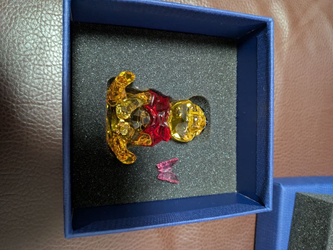 スワロフスキー　Swarovski　Disney　プーさんとチョウ　破損　置物
