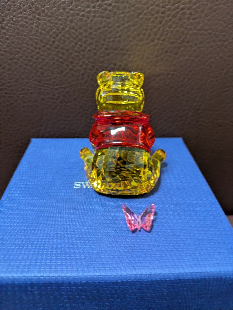 スワロフスキー　Swarovski　Disney　プーさんとチョウ　破損　置物