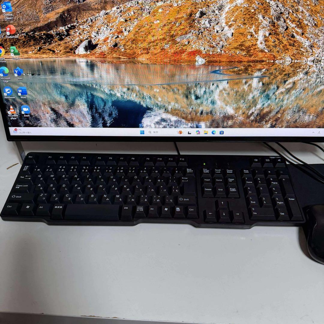 FUJITSUデスクトップノートPC 大画面　Corei7 第7世代 オフィス付