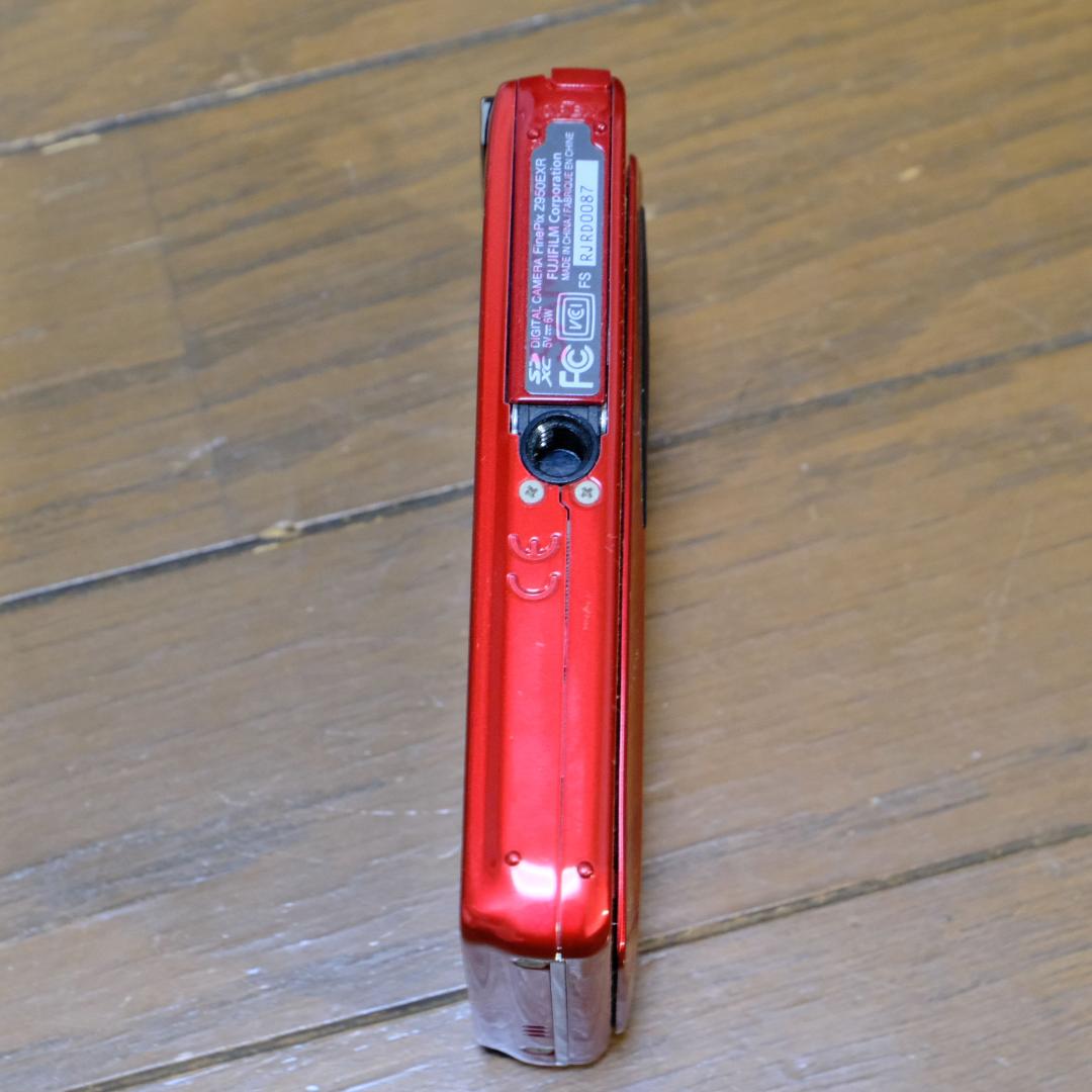 デジタルカメラ FUJIFILM FinePix Z950EXR