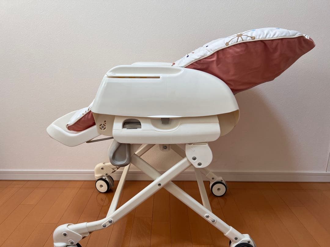 combi コンビ ハイローチェア ネムリス 手動スイング リクライニング