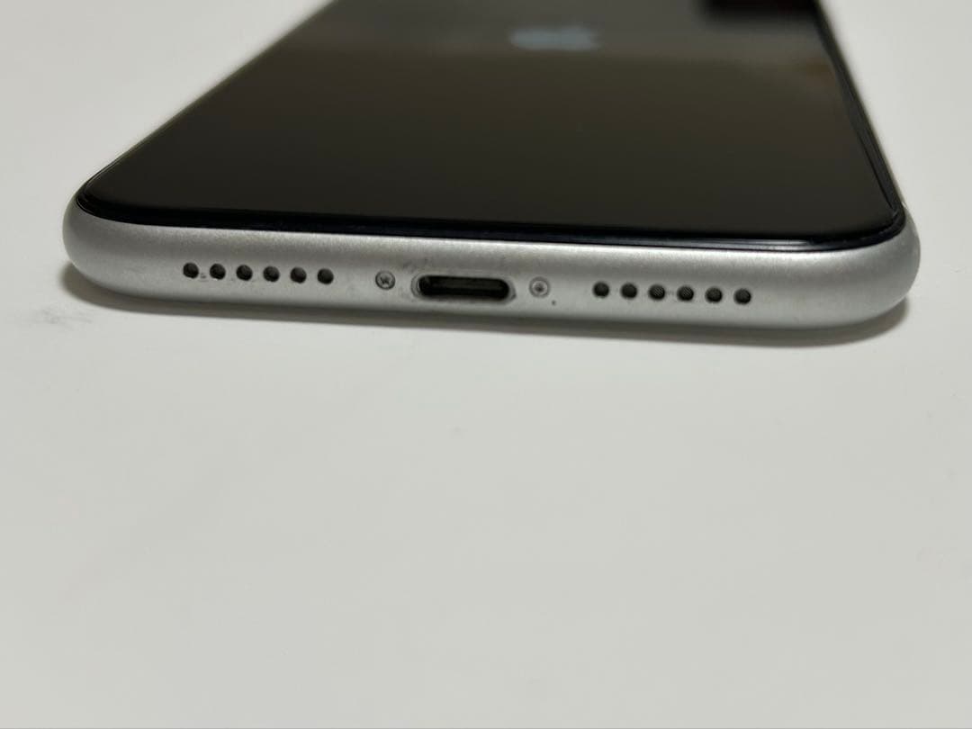 Apple iPhone XR ホワイト 125GB 本体 SIMフリー