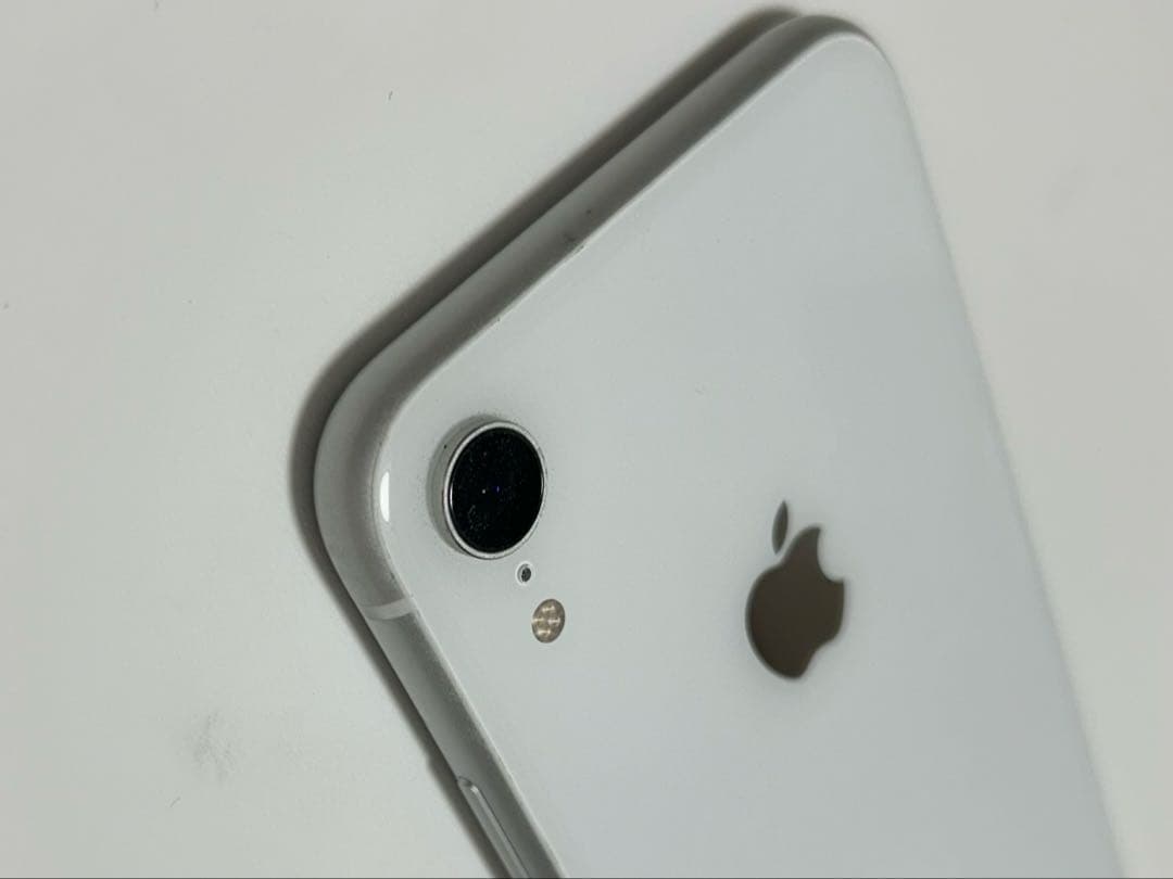 Apple iPhone XR ホワイト 125GB 本体 SIMフリー