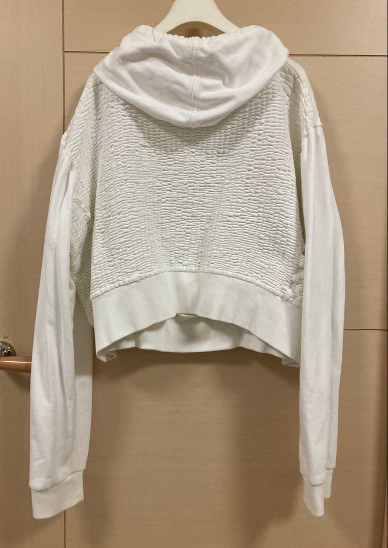 SUPERYAYA スーパーヤヤ　ホワイト フーディ