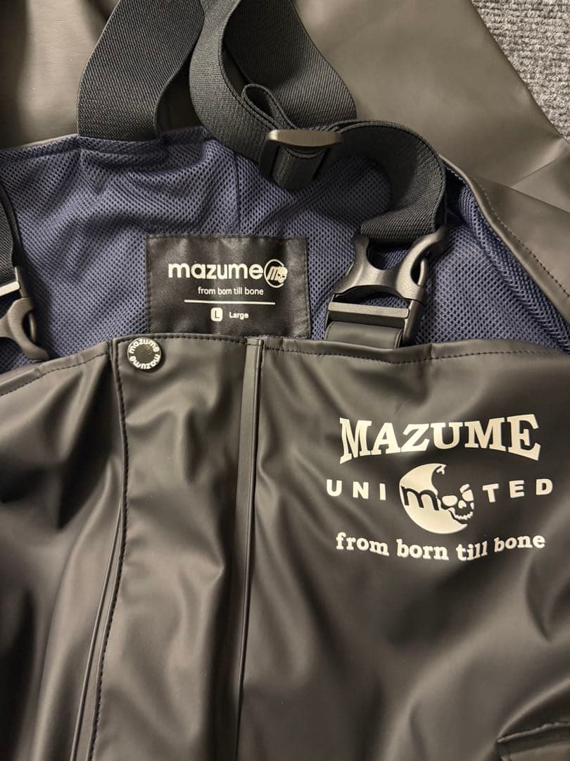 mazume ウェア 黒/白 フード付き