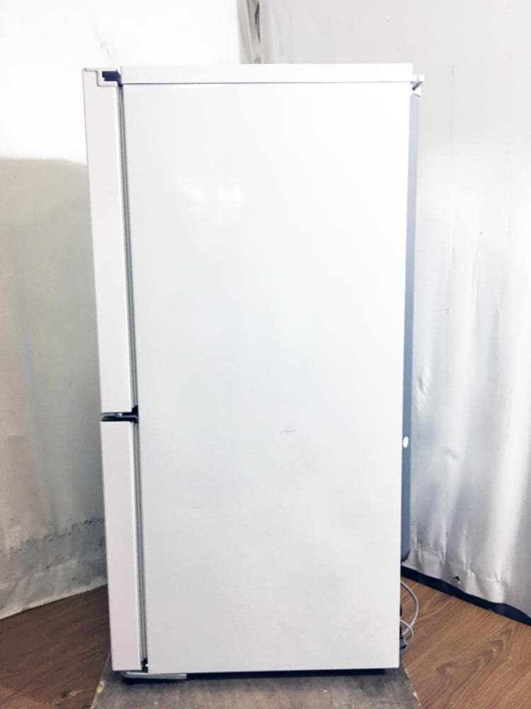 マグニ　玄関前まで