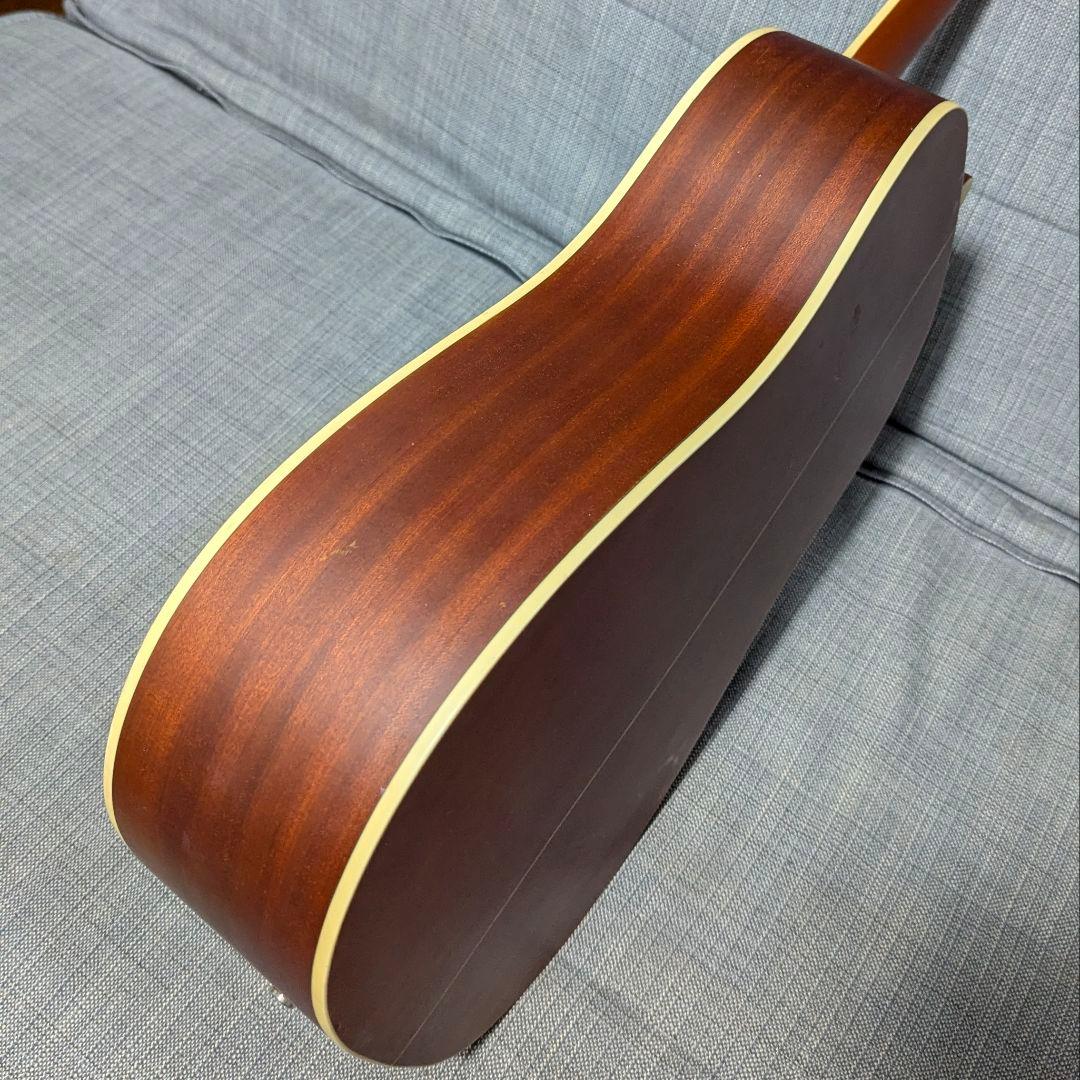 Elioth製カスタムフォークギター