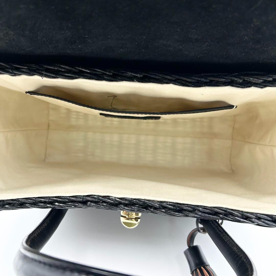 希少✨ カービングトライブス かごバック ラタン 黒 ターンロック タッセル