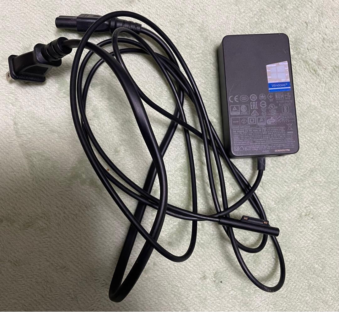 y*9様 ⭕️確認ください　Surface　Pro　(i5／128GB　／8GB