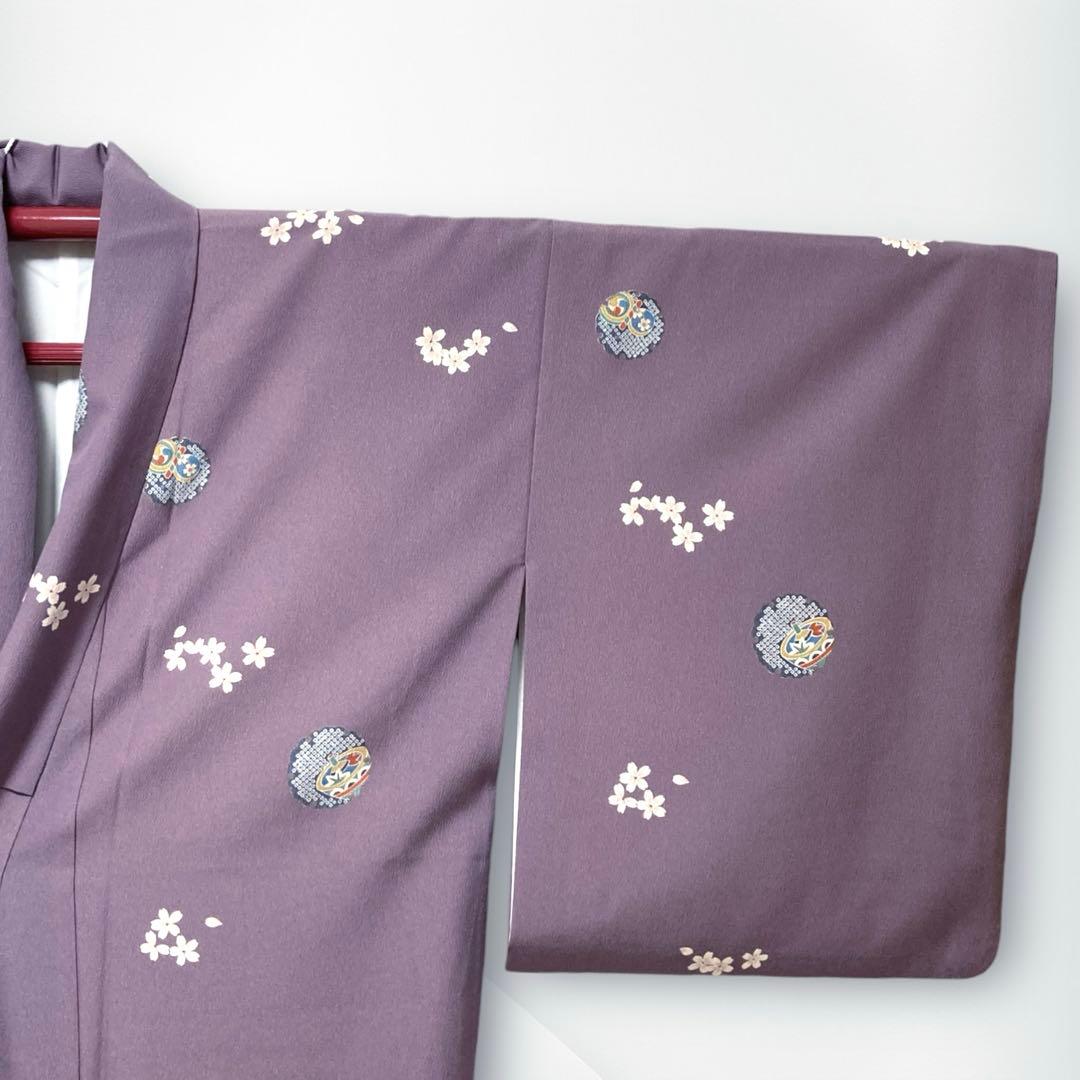 【美品✨】東レシルック　洗える着物　小紋　くすみの紫色　桜　雪輪に狛犬　駒　P5