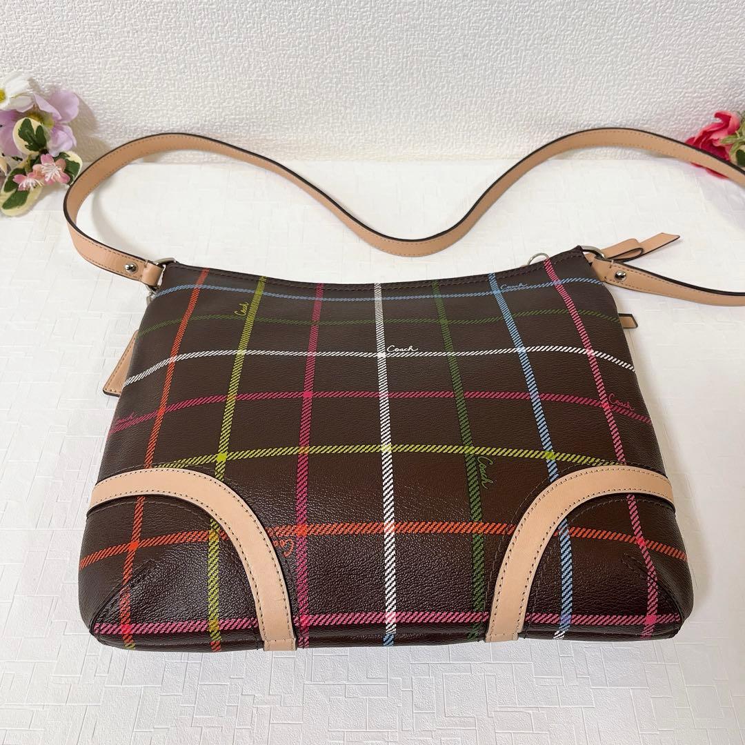 極美品★COACH コーチ ショルダーバッグ 斜め掛け PVC×レザー チャーム