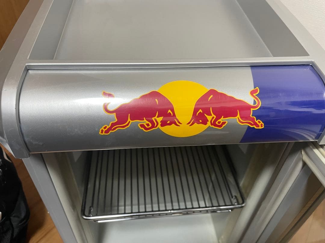 Red Bull 冷蔵庫 コンパクト ガラス扉　非売品 説明書付