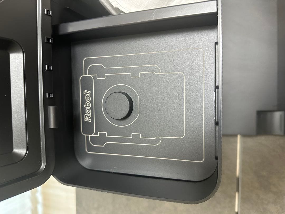 iRobot Roomba j7+ロボット掃除機