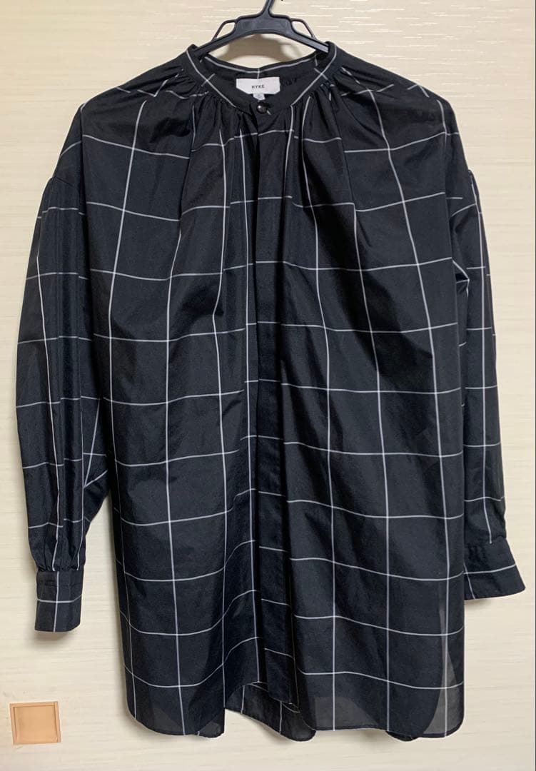 トップス HYKE PLAID GATHERED SHIRT