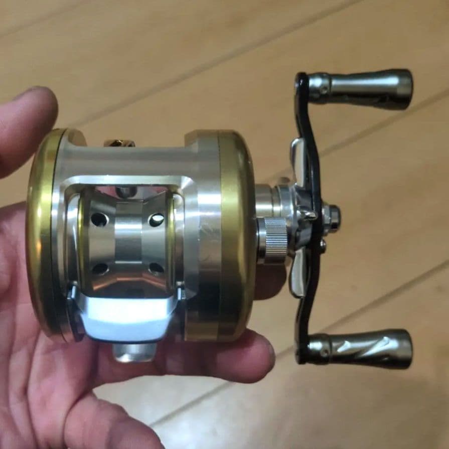 ミリオネア CV-Z 205 美品