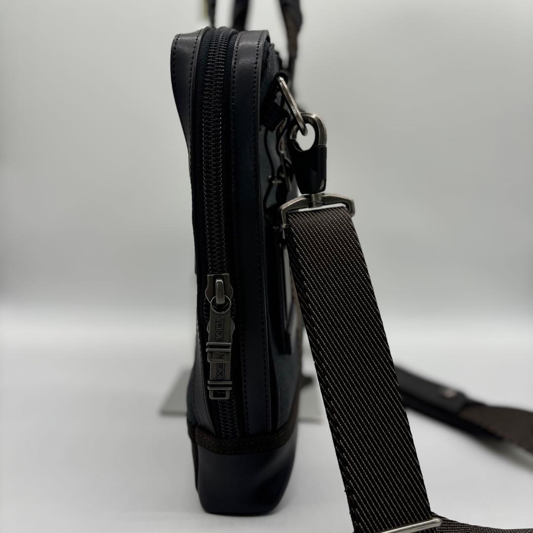 新品同様✨TUMI アンドリュース スリム ブリーフケース 222390AT2