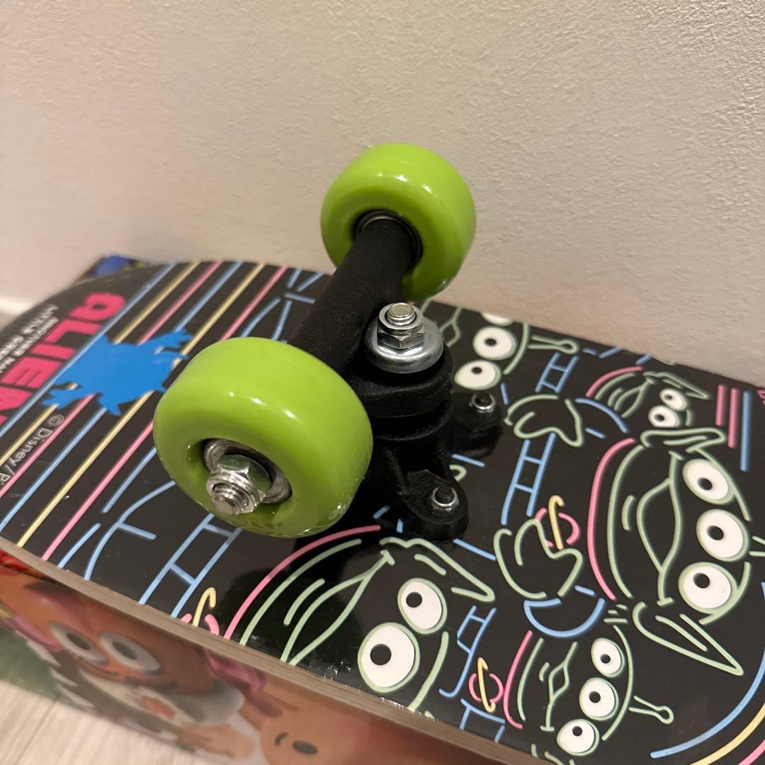 Disney・PIXAR TOY STORY4 SKATE BOARD