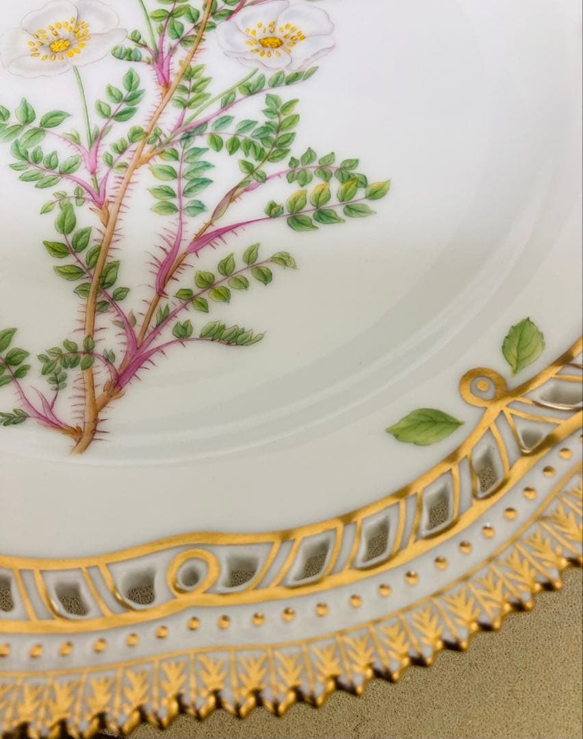 ロイヤルコペンハーゲン　フローラダニカ　25センチ