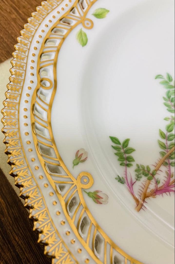 ロイヤルコペンハーゲン　フローラダニカ　25センチ