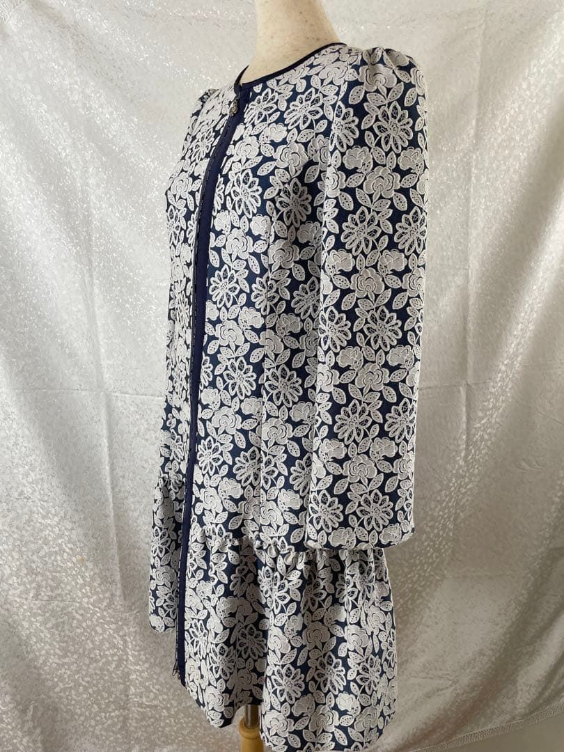 【1/6迄初売り値下げ】ジャガードレース刺繍花柄フリルコートパフスリーブ