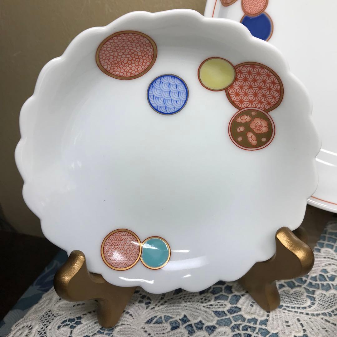 深川製磁　赤絵丸紋　銘々皿　5枚1セット(木箱入り)　＆　丸鉢　１客　ひなまつり