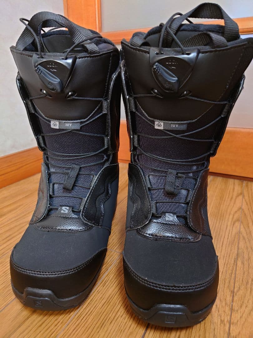 SALOMON スノーボードブーツ