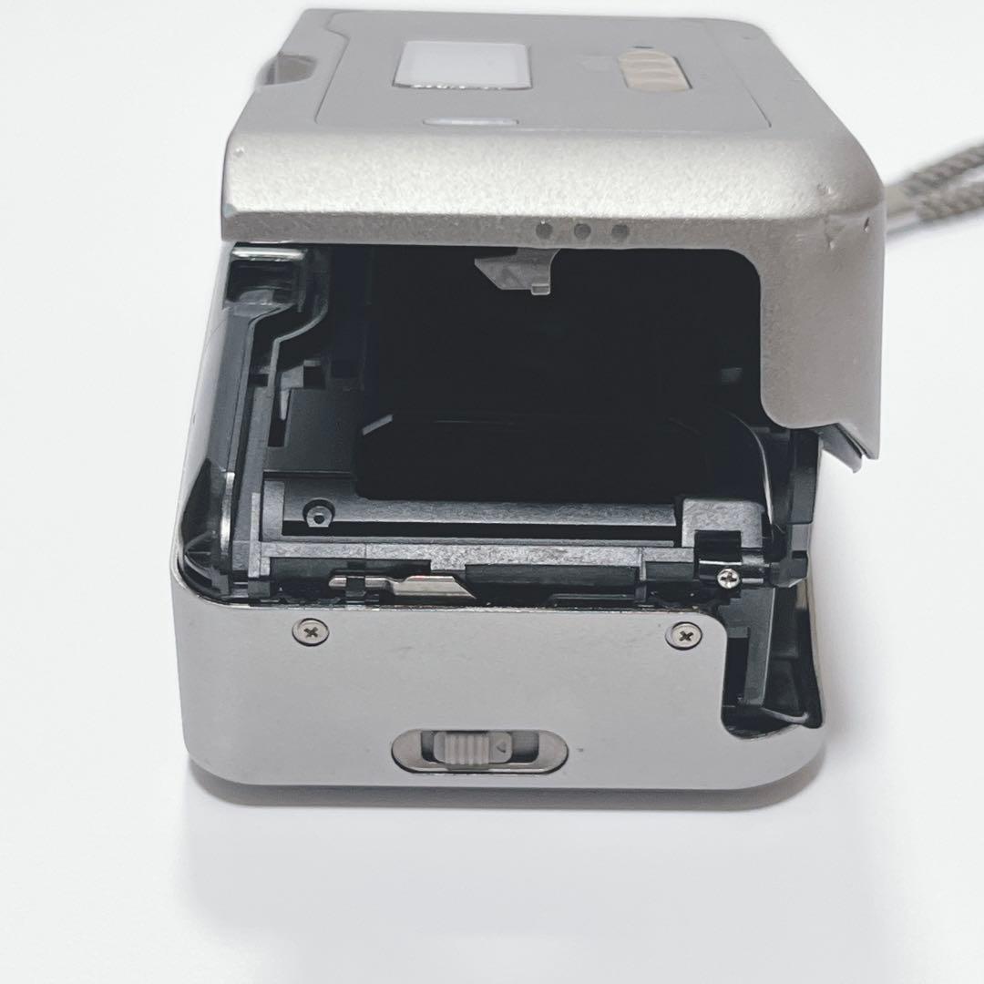 【ジャンク】FUJIFILM CARDIA mini TIARA フィルムカメラ