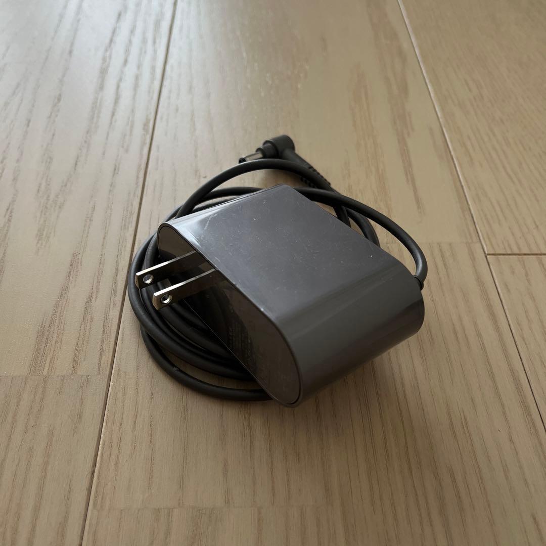 V*c様 ダイソンSV12コードレスクリーナー 各種アッチメント付