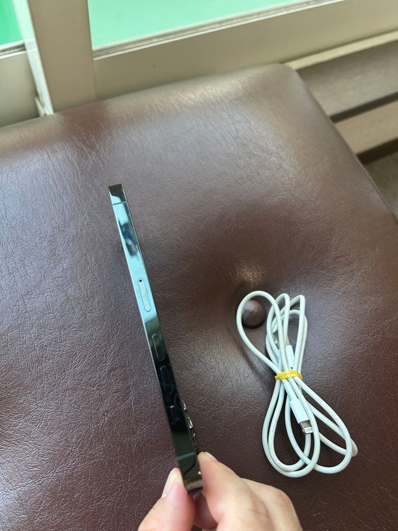 極美品　IPhone 13pro 128G バッテリー86% SIMフリー