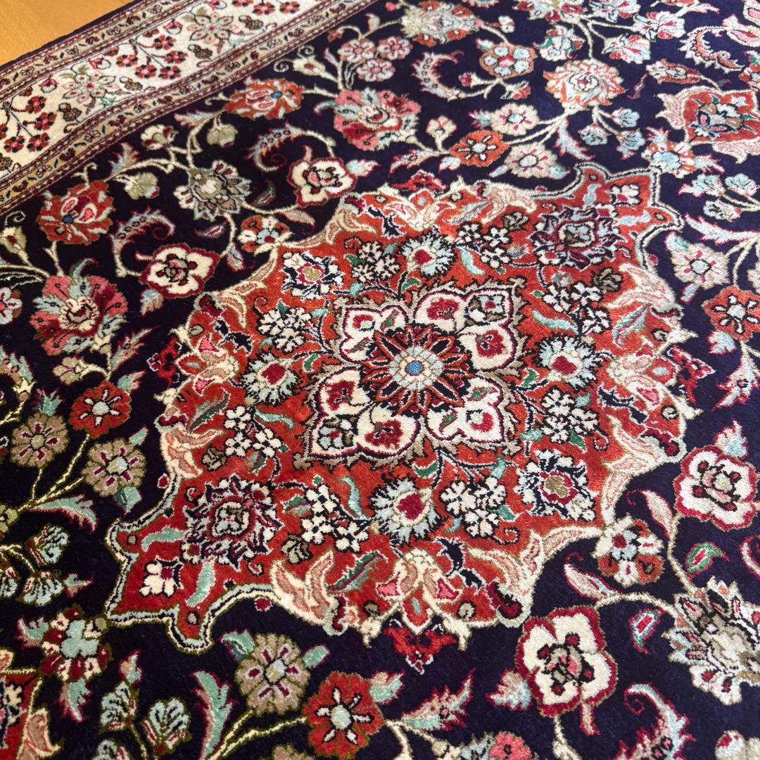 ペルシャ絨毯　シルク 100% SILK クム