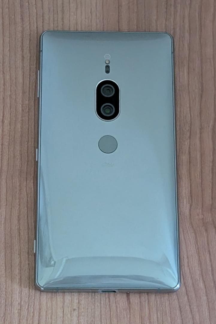 SONY Xperia XZ2 Premium SOV38 シルバー 本体