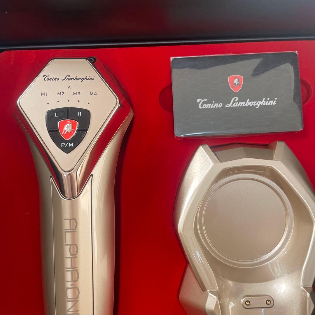 【新品未使用】美顔器 アルファワン シャンパンゴールド おまけ付き♡