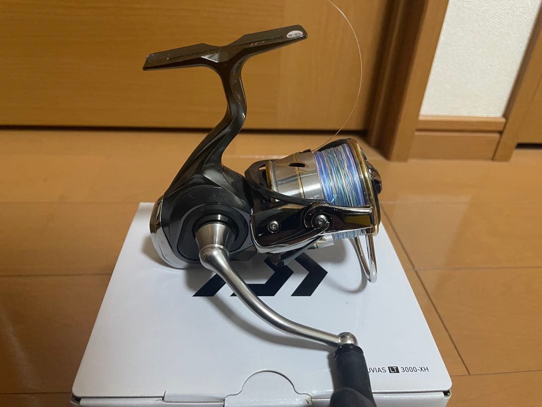 LUVIAS LT 3000-XH スピニングリール 箱付き