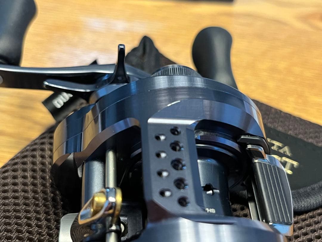 シマノ 24カルカッタコンクエスト　シャローエディション 30HG