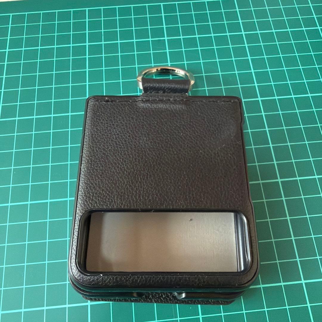 Motorola razr 折りたたみ式 グレー