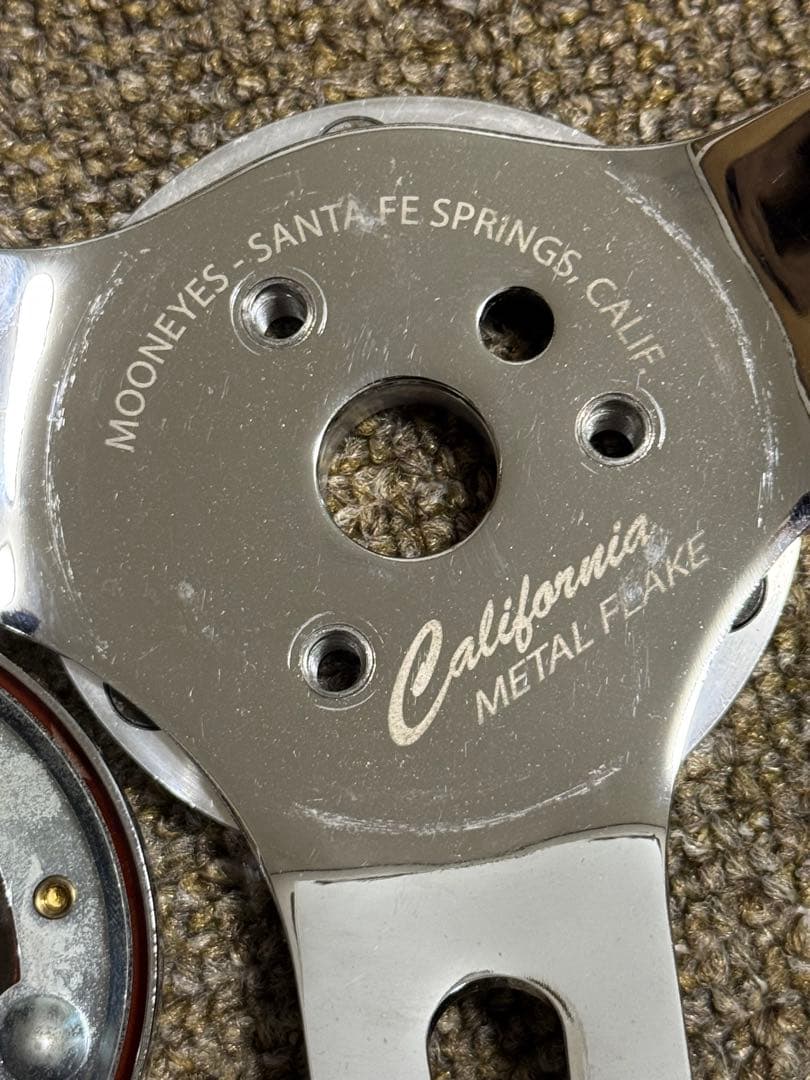 ムーンアイズ　33φステアリング　国産車取付け可