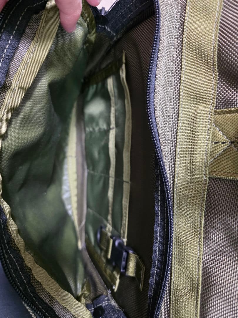 美品☆ブリーフィング 2way ビジネスバッグ ショルダー グリーン