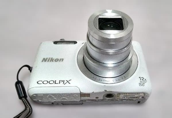 Nikon COOLPIX S6600ホワイト