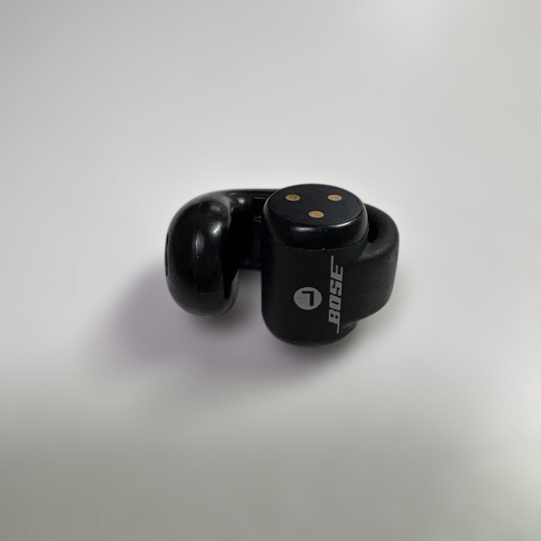 Bose Ultra Open Earbuds ワイヤレスイヤホン 左耳とケース