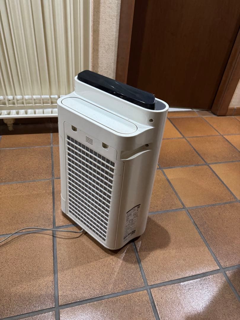 SHARP 空気清浄機 KC-D50-W ホワイト