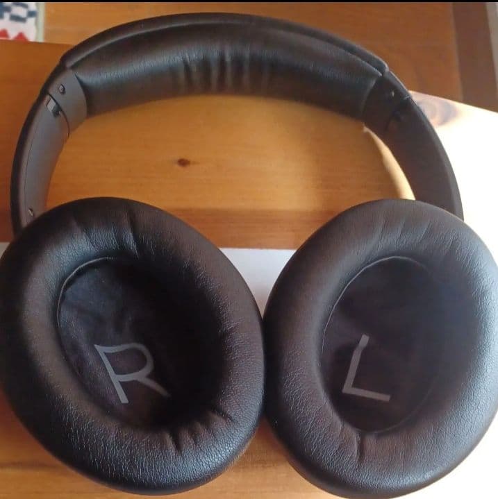 Bose ワイヤレスヘッドホン オーバーイヤー型